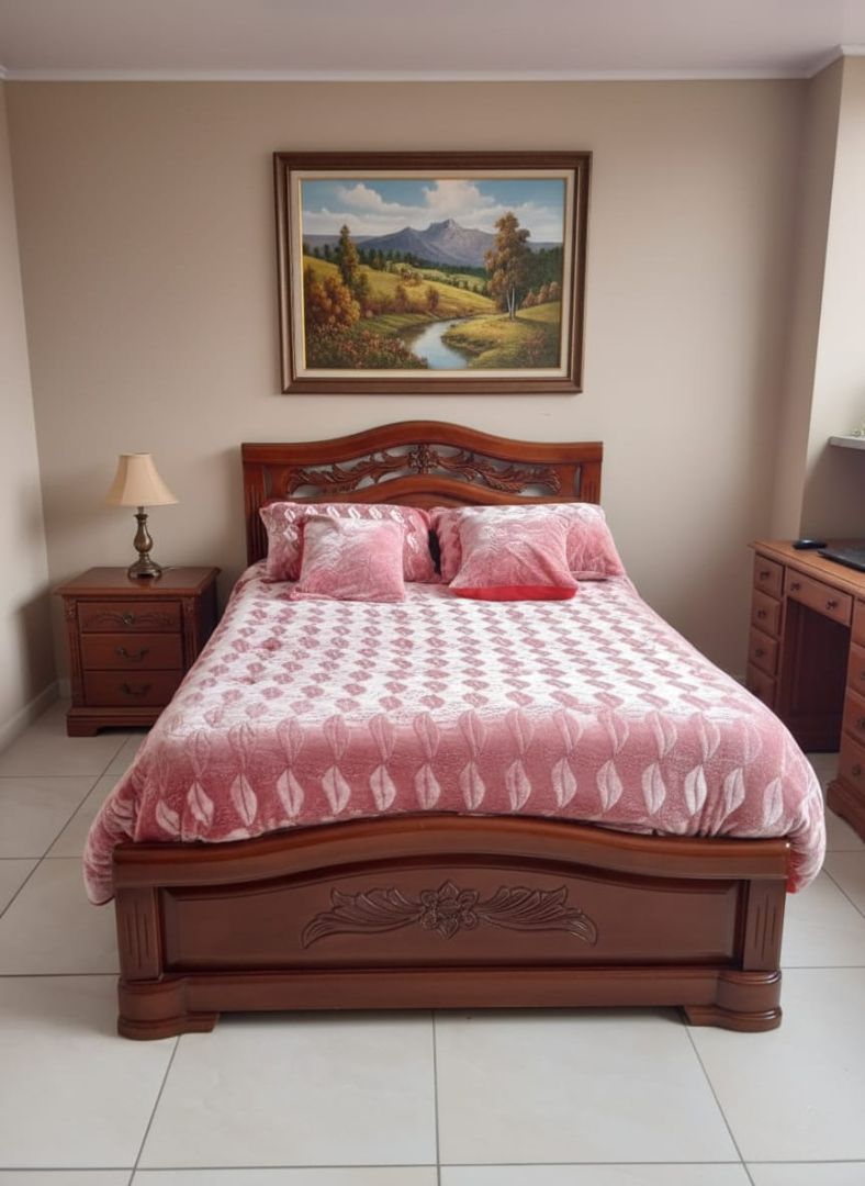 Cama Tallada en Cedro 1.40